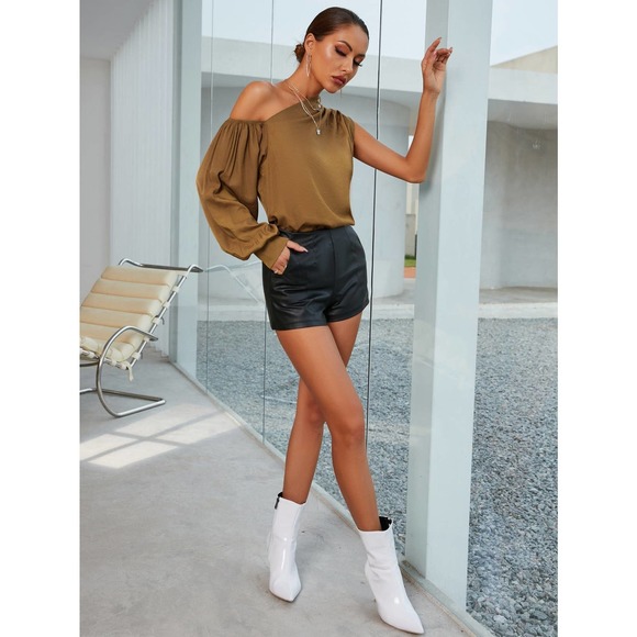 Asymmetrical one shoulder long sleeve tan Blouse - Picture 5 of 6